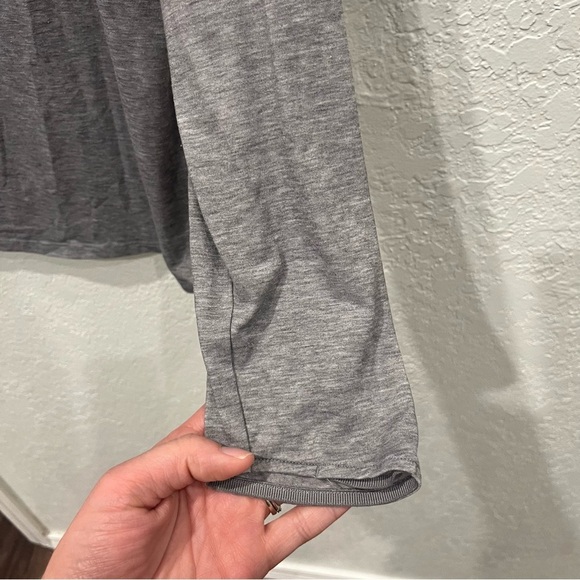 Athleta Top Women's Large Gray Encore Cinch Long Sleeve Neutral Minimalist - Picture 6 of 10